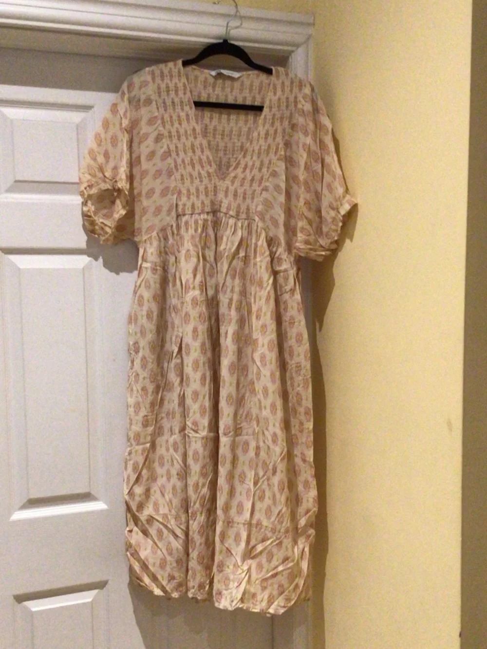 Zara Cream Midi Dress with Pink Leaf Print Size XL - Picture 3 of 9